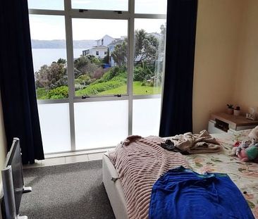 Living with sun and views - Photo 4