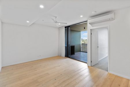 21206/19 Wilson St, West End - Photo 3