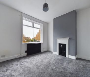 4 bedroom terraced house to rent - Photo 6