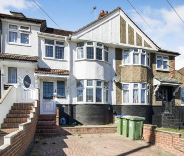 3 bedroom terraced house to rent - Photo 1