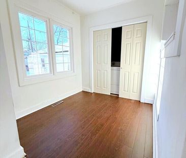 East Side Bungalow - Move-In Ready! - Photo 5