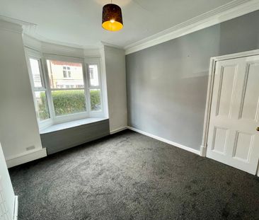 3 Bedroom House To Rent - Photo 2