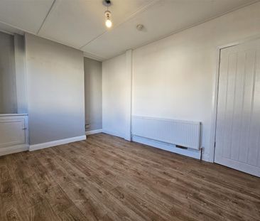 108 Joanmount Park, - Photo 2