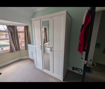 Room in a Shared House, London, CR4 - Photo 1