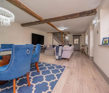 5 bedroom house - Photo 3