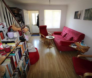 2 bedroom end of terrace house to rent - Photo 4