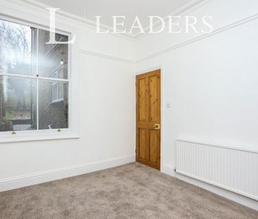 4 bedroom terraced house to rent - Photo 1