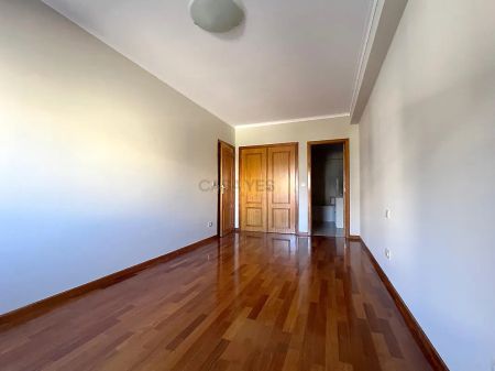 Apartment T3 in Braga (São José de São Lázaro e São João do Souto), Braga - Photo 2
