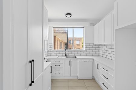 13/157 Brighton Road, Elwood VIC 3184 - Apartment For Rent | Domain - Photo 2