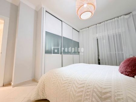 Casa o chalet de alquiler en De Miraflores del Palo, El Palo - Photo 5