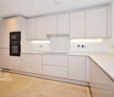 4 bedroom detached house to rent - Photo 6