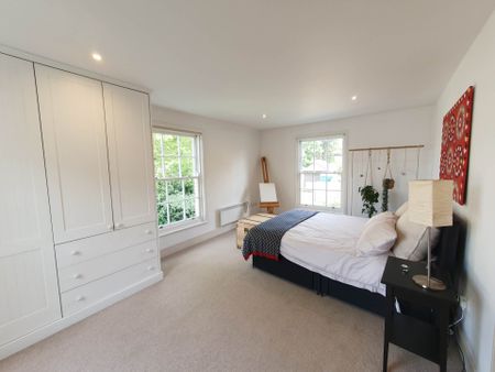 The Pines, Canterbury - Photo 5