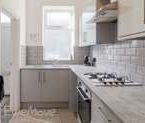 2 Bedroom - Photo 2