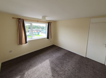 3 Bed Terraced House, Hungerhill Road, NG3 - Photo 5