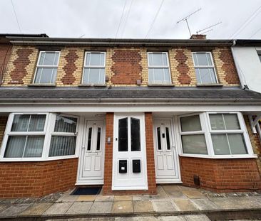 2 Bed Flat, Lynmouth Road, RG1 - Photo 4