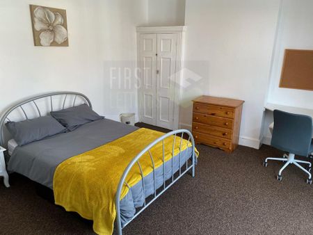 5 bedroom terraced house to rent - Photo 4