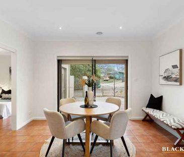 Charming Single-Storey Home in a Desirable Location - Photo 5