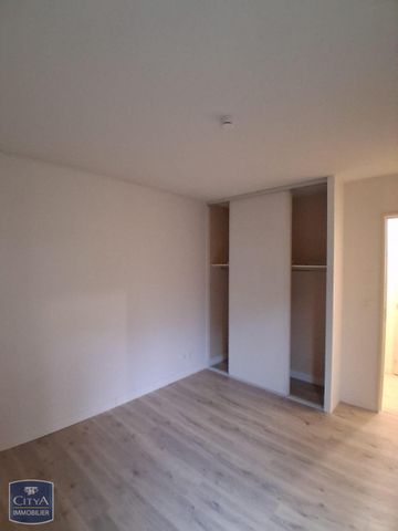 Location Appartement 2 pièces 48m² LILLE 59000 - Photo 3