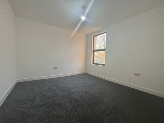 Stoney Stanton Road, Hillfields - Photo 1