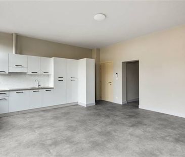 Appartement te huur - Photo 1