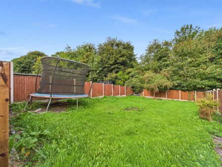 3 bedroom End of terrace house to rent - Photo 3