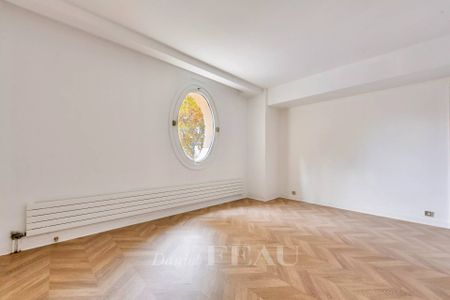 Location appartement, Paris 4ème (75004), 4 pièces, 148.75 m², ref 86437349 - Photo 2