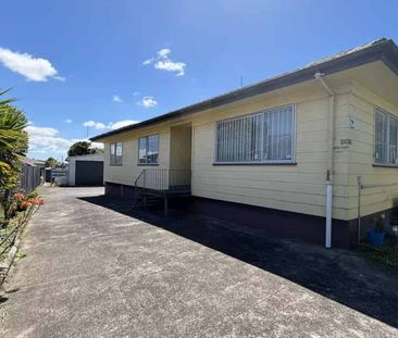 190 Universal Dr, Henderson - Photo 3