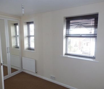 2 bedroom House To Let - Photo 2