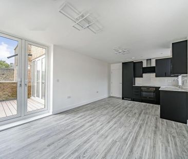 2 bedroom flat to rent - Photo 4