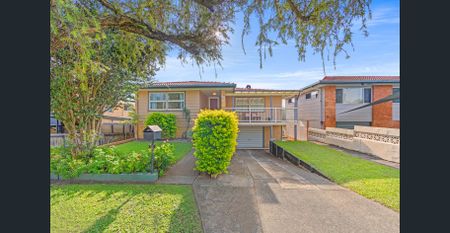 Look At This One! - Photo 3