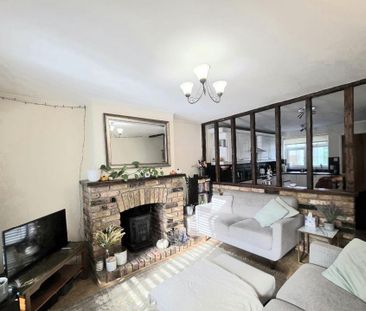 2 bedroom end of terrace house to rent - Photo 4