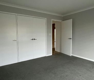 NEAT AND TIDY UNIT - Photo 4