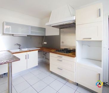 Location Appartement 4 pièces 90m² - Photo 3