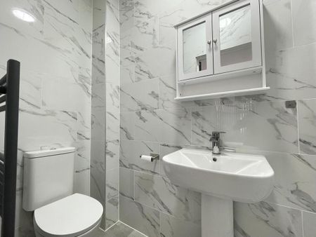 1 bedroom house of multiple occupation to rent - Photo 5