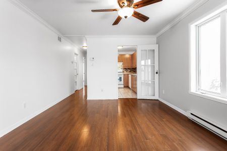 472 Rue Valois, #6 - Photo 2