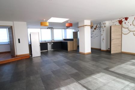 Location Appartement 4 pièces 124m² ST BRIEUC 22000 - Photo 4