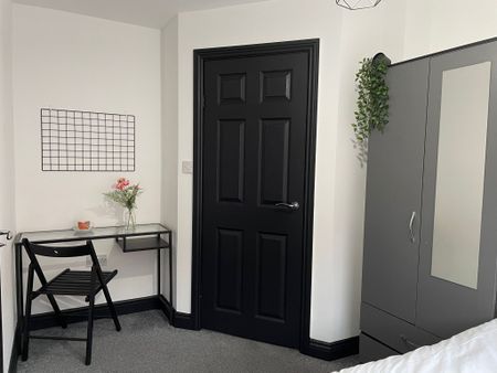 Marlborough Road, Coventry, CV2 4EP - Photo 2