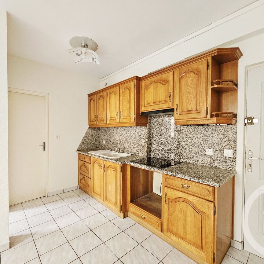 Location Appartement 2 pièces 31m² GRAULHET 81300 - Photo 1