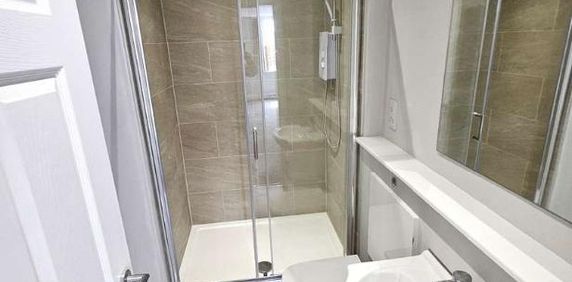 Carr Hill, Balby, Doncaster, DN4 - Photo 2