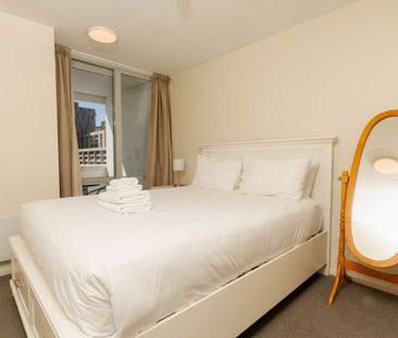 City Living at its best - Photo 2