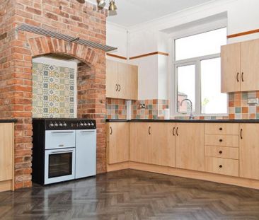 4 bedroom end of terrace house to rent - Photo 6