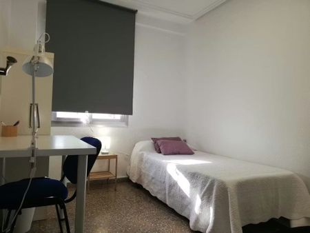 Carrer del Clariano, Valencia, Valencian Community 46021 - Photo 5