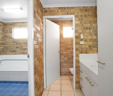 Cute and convenient location - Photo 5