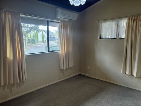 Tidy Family Home - Photo 2