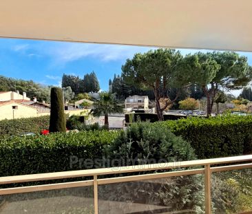 La sarazine, Location appartement 1 pièce 33 m² - Photo 5