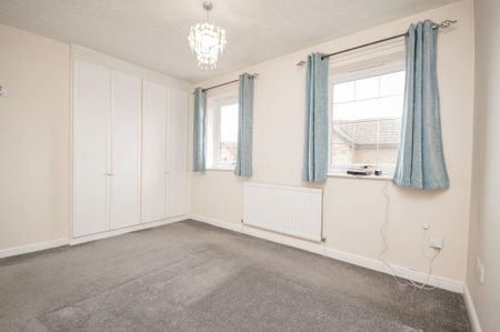 3 bedroom terraced house to rent - Photo 5