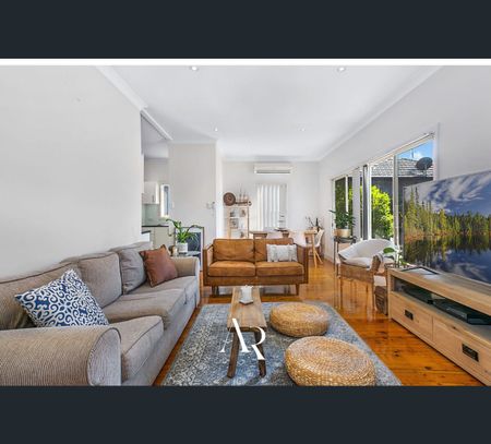 248 Henry Lawson Drive, Georges Hall, NSW 2198 - Photo 4