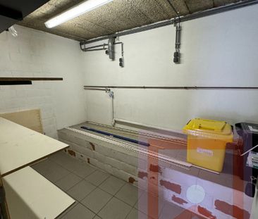 BEMEUBELD - Ruim 2-slaapkamer appartement met terras en garage. - Photo 1