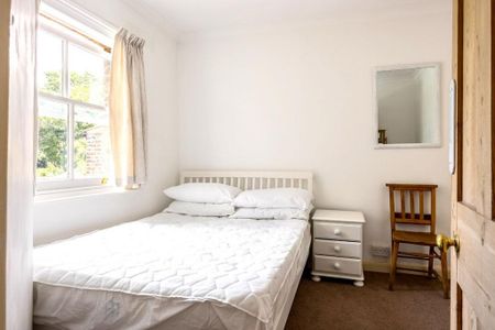 2 bedroom terraced house to rent - Photo 5