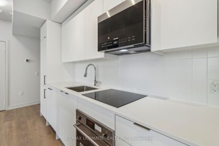 For Lease - 2920 Highway 7 Road Unit# 5002, Vaughan, Ontario - Photo 2